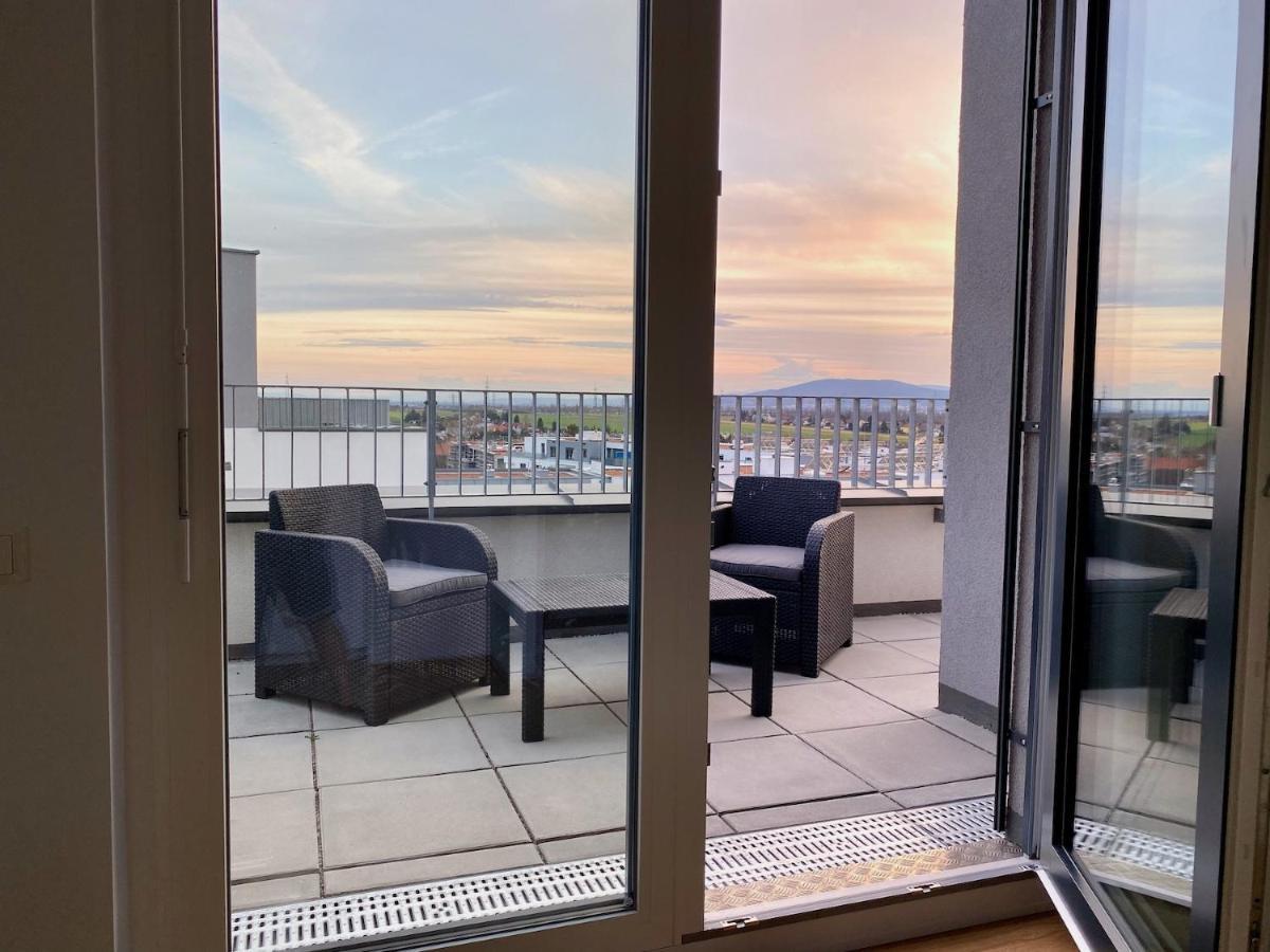 Sonnenwohnen Penthouse Direkt Bei U-Bahn Und Therme Wien Mit Top Anbindung Ins Zentrum Extérieur photo